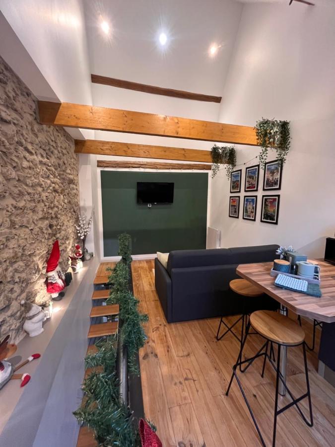 오빌레 Le Nid D'Isa B&B 외부 사진