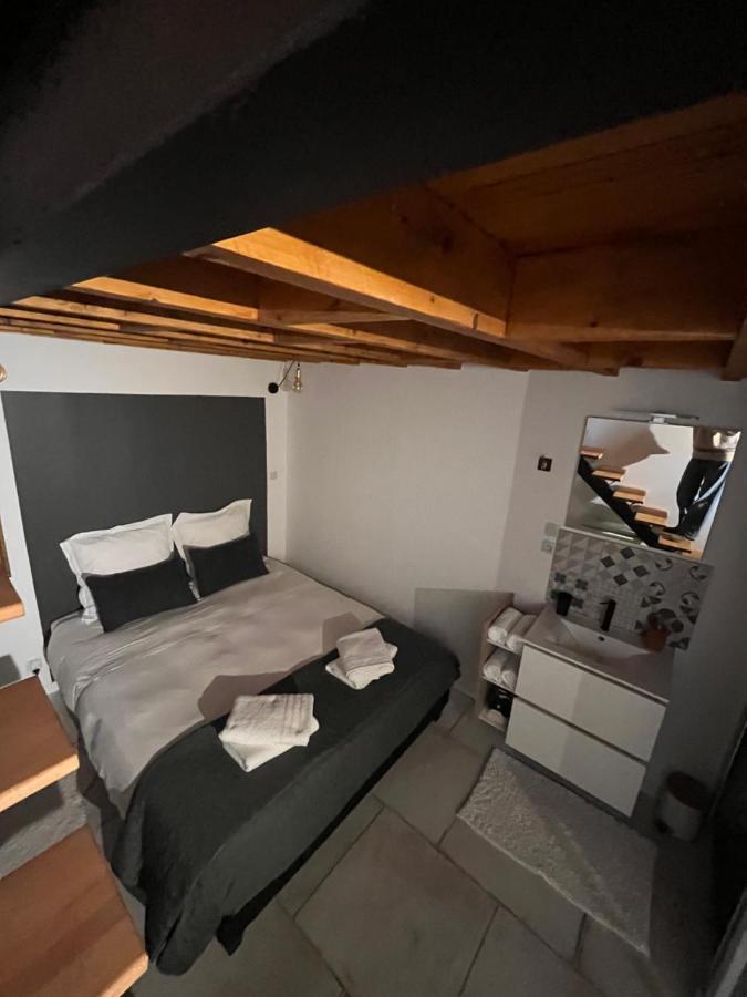 오빌레 Le Nid D'Isa B&B 외부 사진