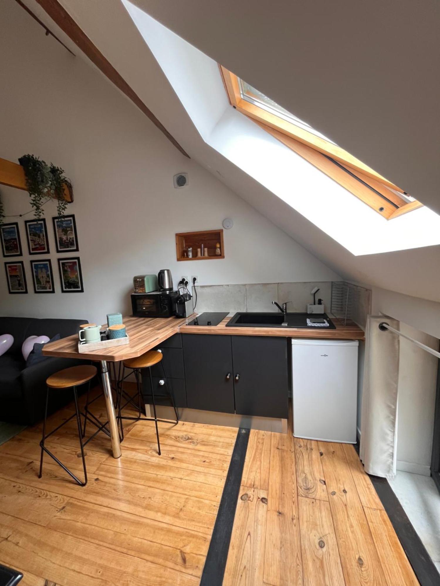 오빌레 Le Nid D'Isa B&B 외부 사진